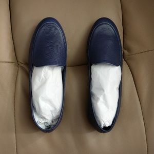 Newbark slip on loafers size 6